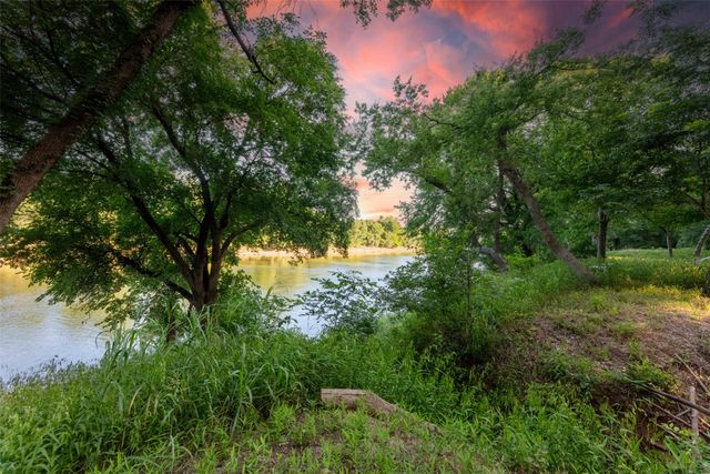 9710 Bellechase Road, Granbury, TX 76049