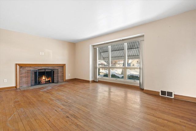 3955 N 46th STREET, Milwaukee, WI 53216