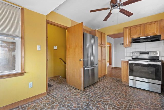 3955 N 46th STREET, Milwaukee, WI 53216