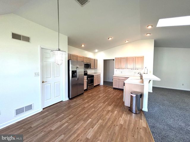 42 RIDGEWAY DR, Mechanicsburg, PA 17050