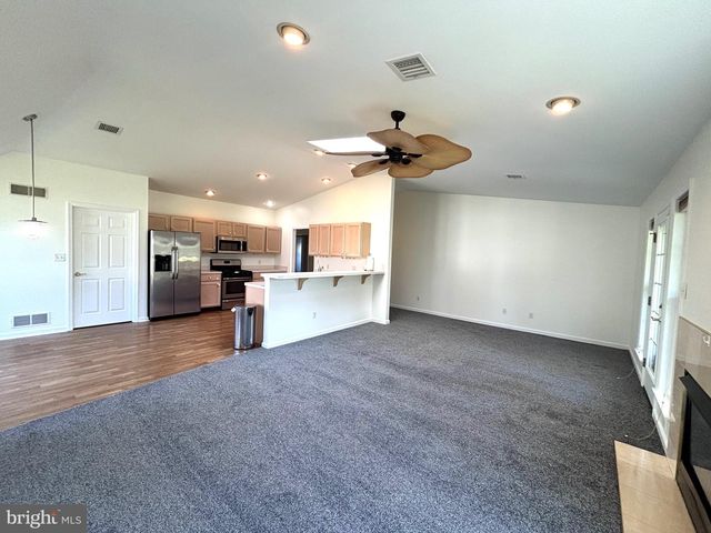 42 RIDGEWAY DR, Mechanicsburg, PA 17050