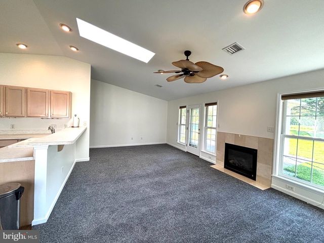 42 RIDGEWAY DR, Mechanicsburg, PA 17050