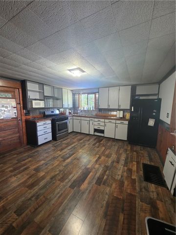 1894 Railroad Street, Veteran, NY 14872