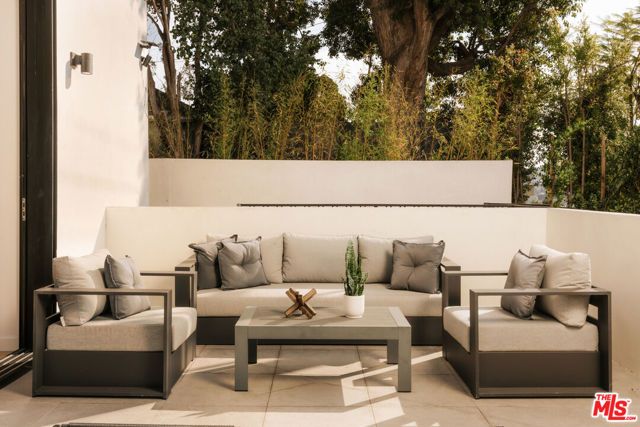 2919 Waverly 101, Los Angeles, CA 90039