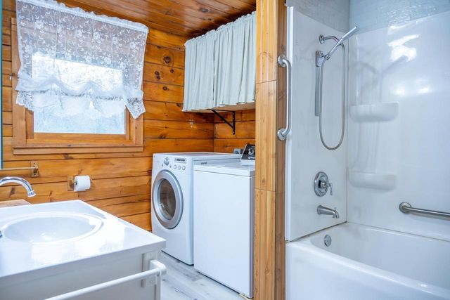 N11380 10th Avenue, Necedah, WI 54646