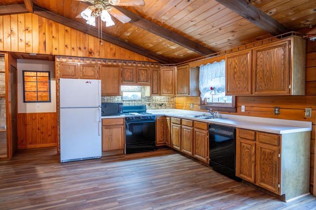 N11380 10th Avenue, Necedah, WI 54646