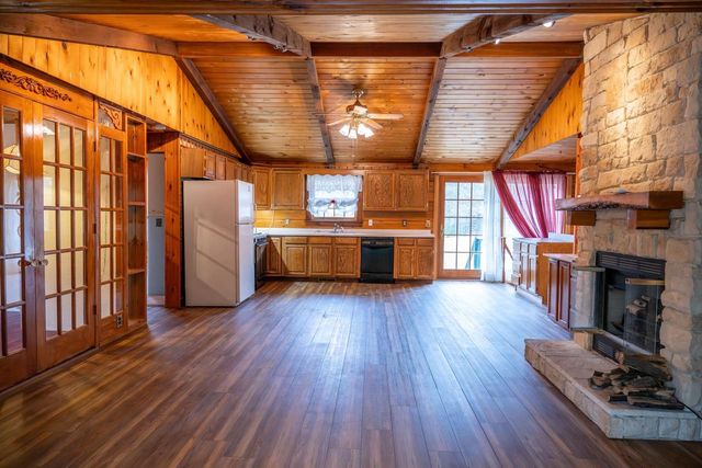 N11380 10th Avenue, Necedah, WI 54646