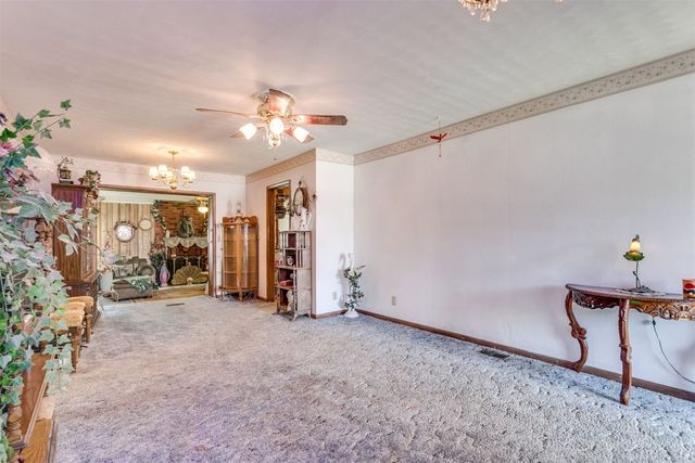 616 Kingston Drive, Yukon, OK 73099