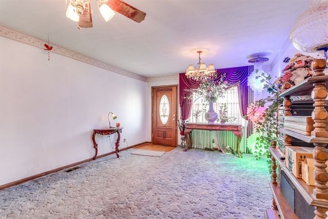 616 Kingston Drive, Yukon, OK 73099