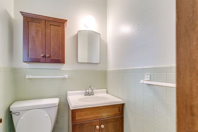 616 Kingston Drive, Yukon, OK 73099