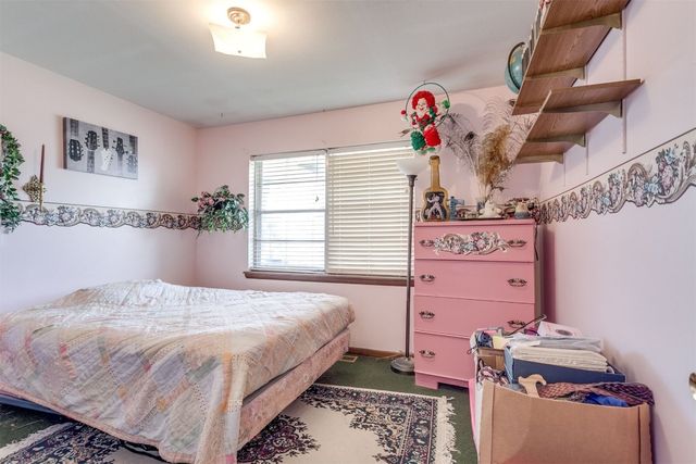 616 Kingston Drive, Yukon, OK 73099