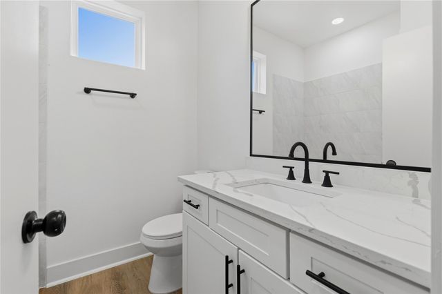 812 Elkhart Street A, Houston, TX 77091