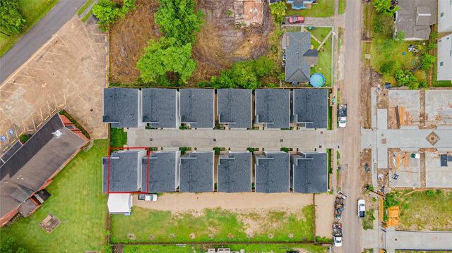 812 Elkhart Street A, Houston, TX 77091