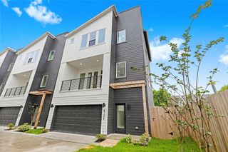 812 Elkhart Street A, Houston, TX 77091
