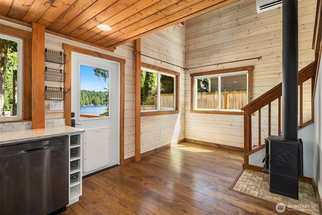 315 NW Lake Roesiger Road, Snohomish, WA 98290