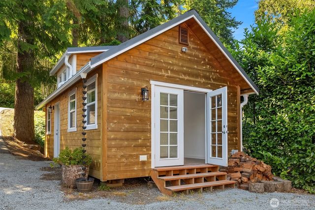 315 NW Lake Roesiger Road, Snohomish, WA 98290