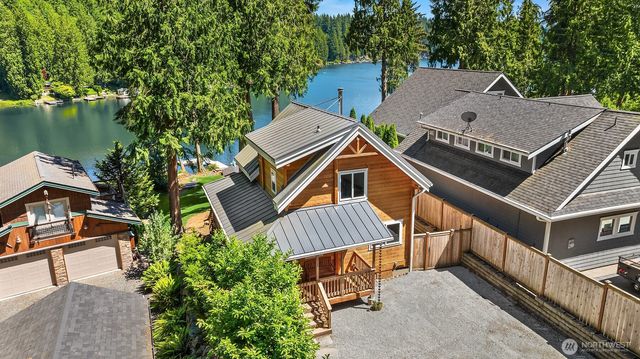 315 NW Lake Roesiger Road, Snohomish, WA 98290