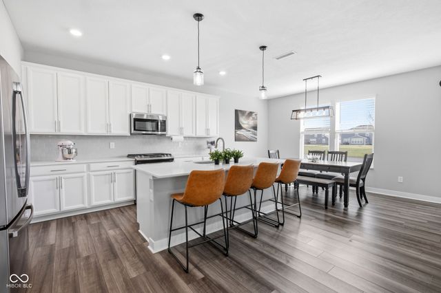 5401 W Stream Drive, Mccordsville, IN 46055