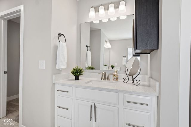 5401 W Stream Drive, Mccordsville, IN 46055