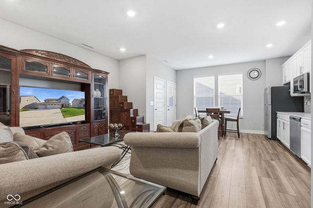 5401 W Stream Drive, Mccordsville, IN 46055