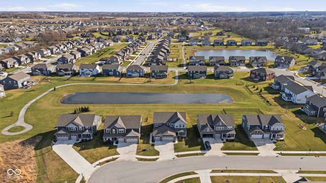 5401 W Stream Drive, Mccordsville, IN 46055