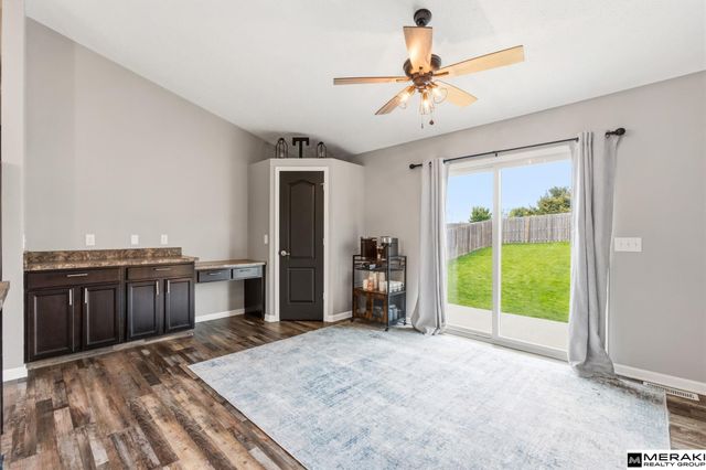 4625 N 160 Street, Omaha, NE 68116