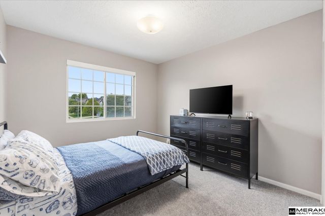 4625 N 160 Street, Omaha, NE 68116