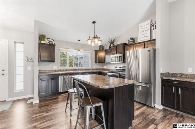 4625 N 160 Street, Omaha, NE 68116