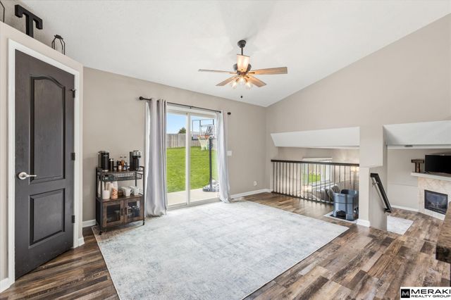 4625 N 160 Street, Omaha, NE 68116