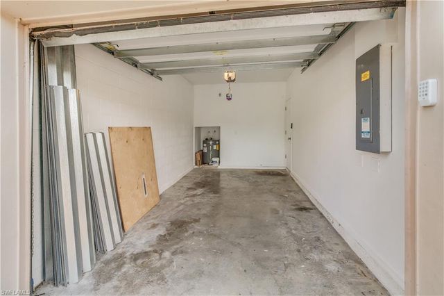 3800 Clearbrook LN, Fort Myers, FL 33966