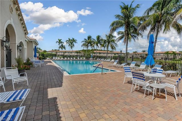 3800 Clearbrook LN, Fort Myers, FL 33966