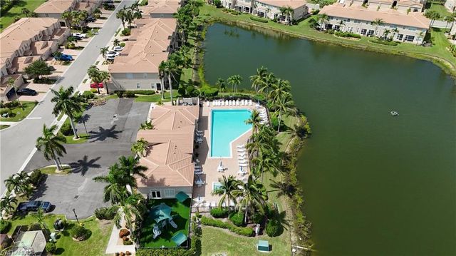 3800 Clearbrook LN, Fort Myers, FL 33966