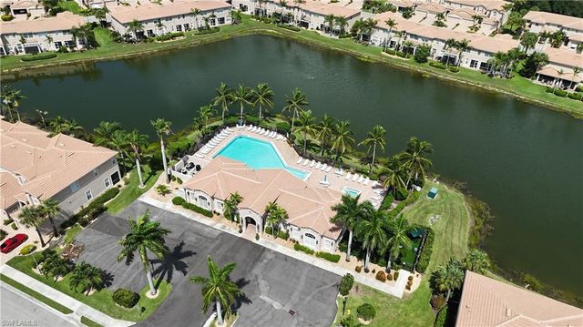 3800 Clearbrook LN, Fort Myers, FL 33966