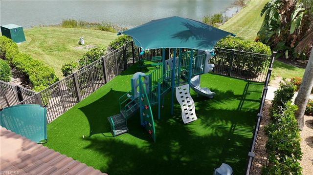 3800 Clearbrook LN, Fort Myers, FL 33966
