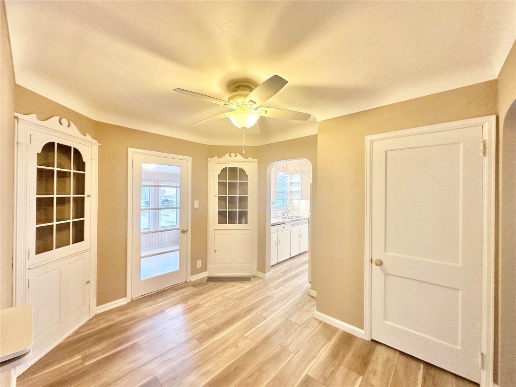 3018 E Avenue NE, Cedar Rapids, IA 52402