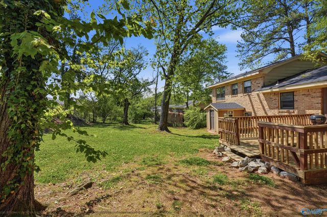 2703 Hilltop Terrace NW, Huntsville, AL 35810