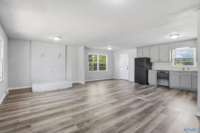 2703 Hilltop Terrace NW, Huntsville, AL 35810