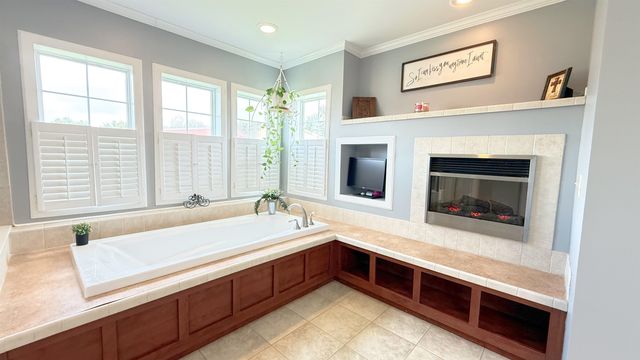 4421 Bayouside Dr, Chauvin, LA 70344