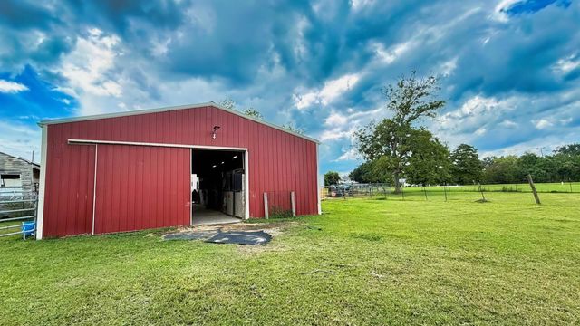 4421 Bayouside Dr, Chauvin, LA 70344