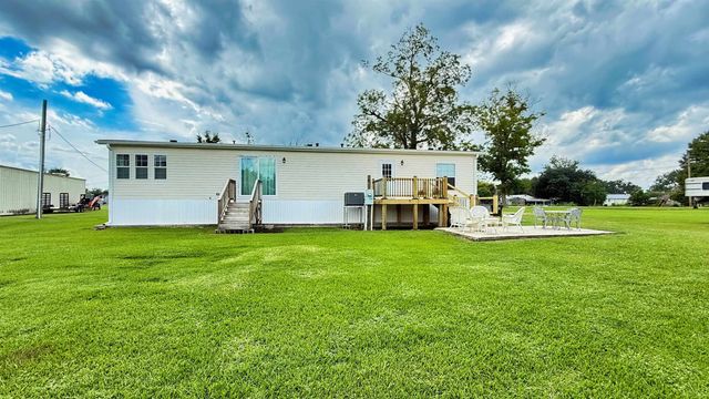 4421 Bayouside Dr, Chauvin, LA 70344