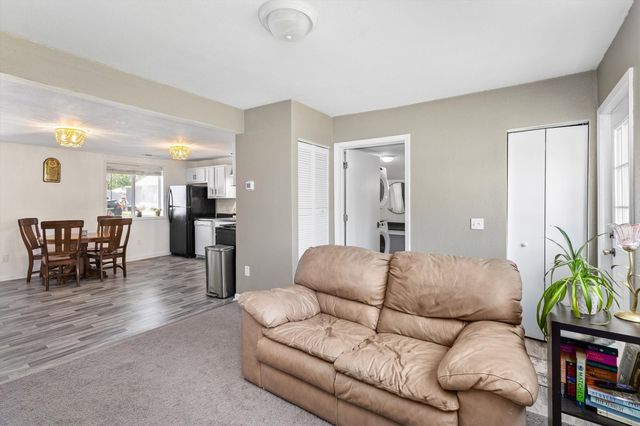 325 E Center Street, Truro, IA 50257