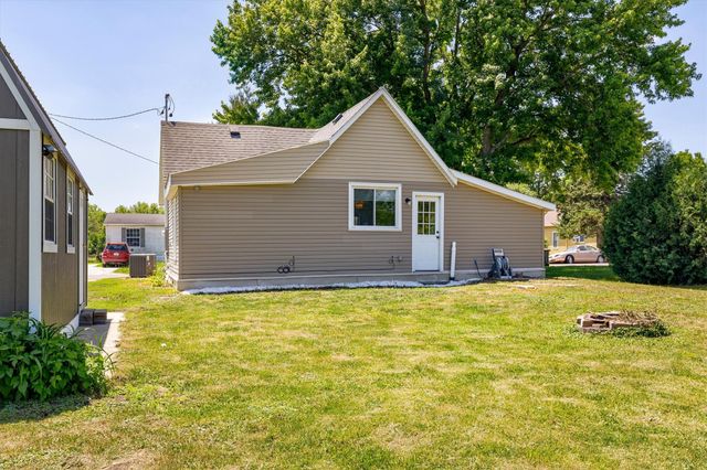 325 E Center Street, Truro, IA 50257