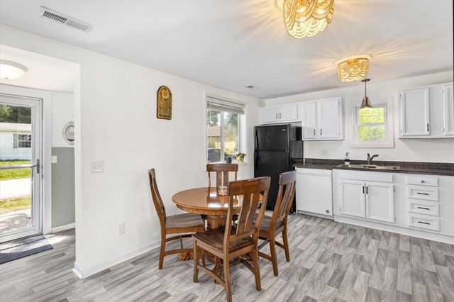 325 E Center Street, Truro, IA 50257