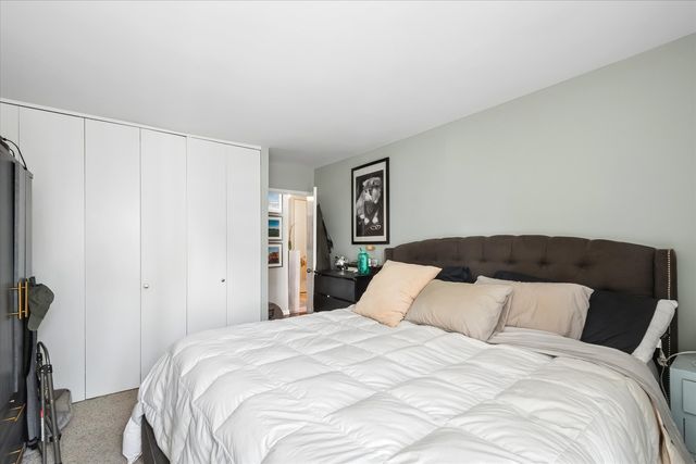211 E Ohio Street 2208, Chicago, IL 60611