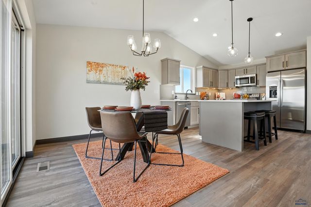 3100 FRAN WAY, Rapid City, SD 57703