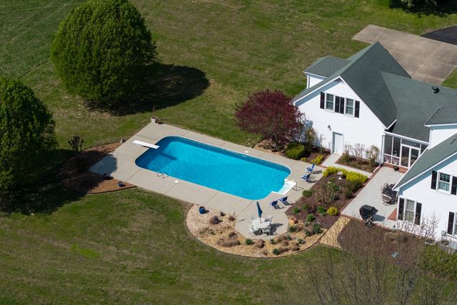 255 Lindsey Hollow Rd, Gallatin, TN 37066