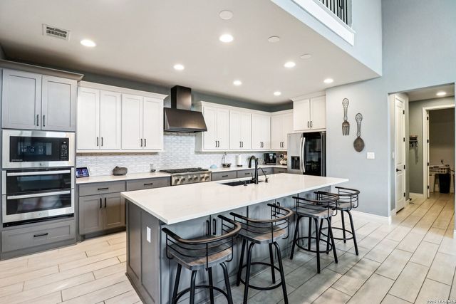 1907 peres, New Braunfels, TX 78132