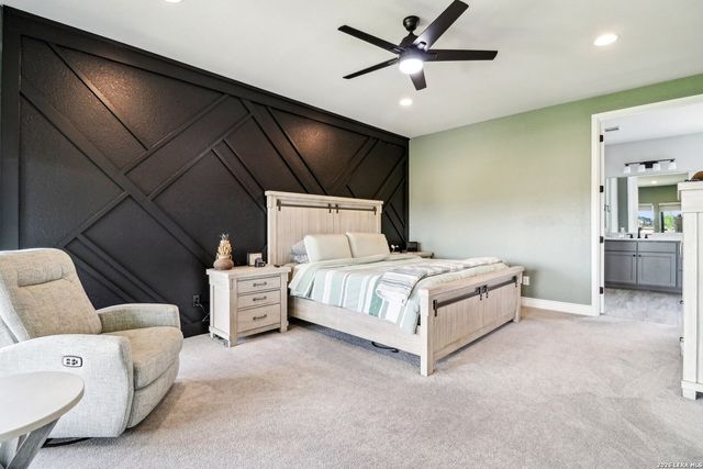 1907 peres, New Braunfels, TX 78132