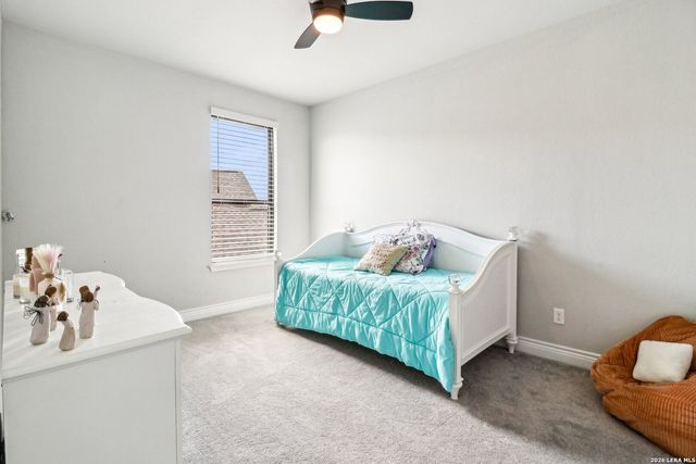 1907 peres, New Braunfels, TX 78132