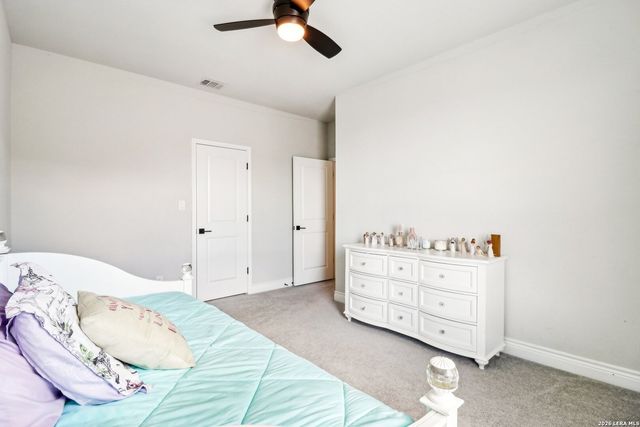 1907 peres, New Braunfels, TX 78132